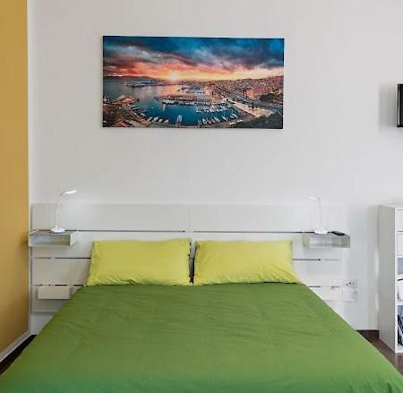 Hometolove Marina Cagliari Luaran gambar