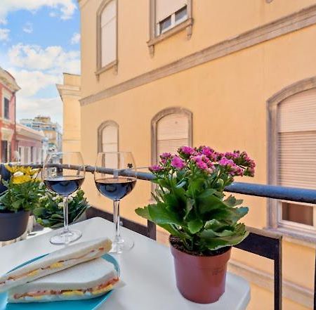 Hometolove Marina Cagliari Luaran gambar